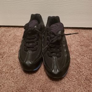 Blue and black Nike airmax 95 |size 4